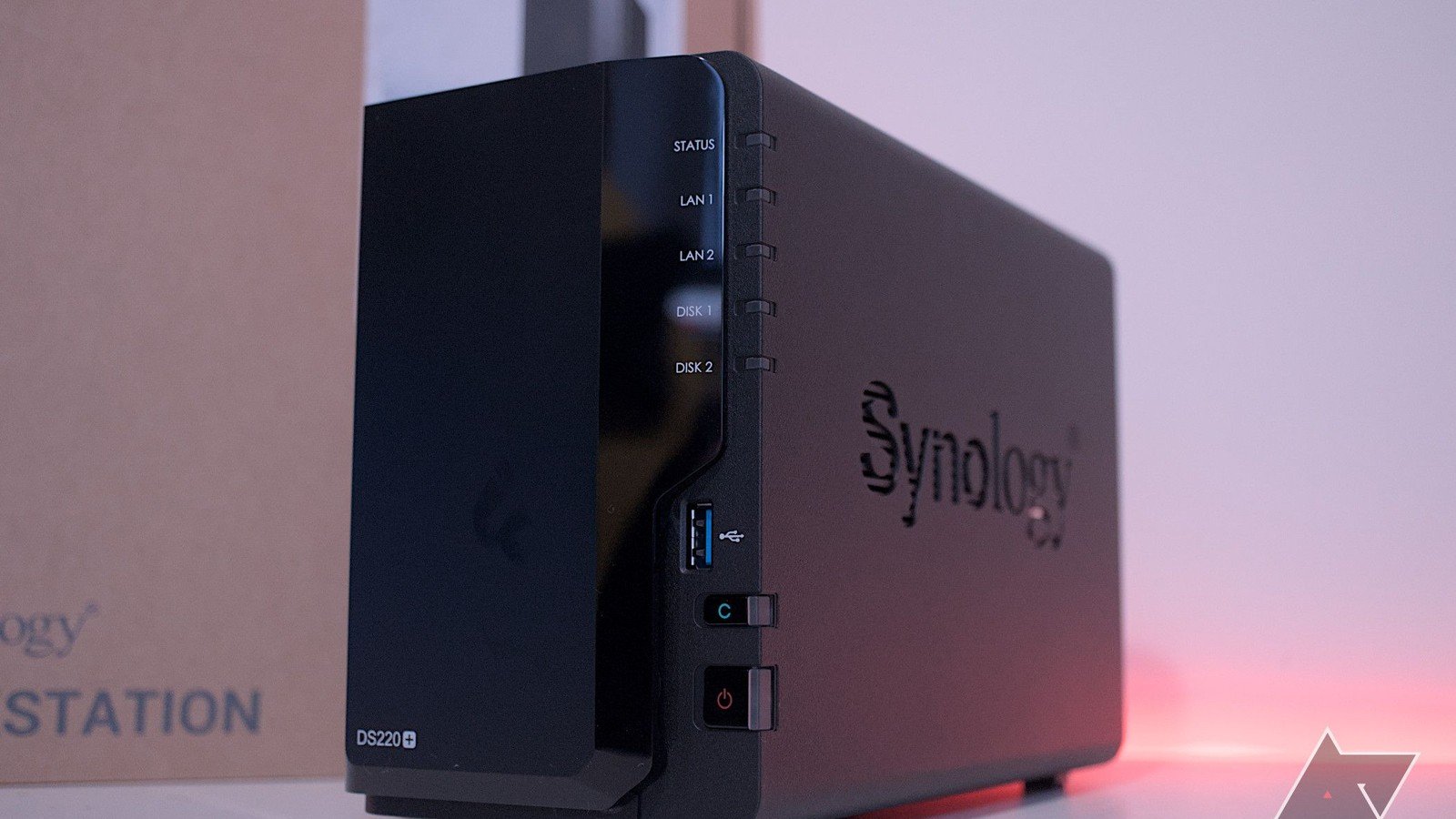 Servidor de armazenamento NAS Synology DiskStation para backup doméstico e nuvem própria (Foto: Divulgação / Synology)