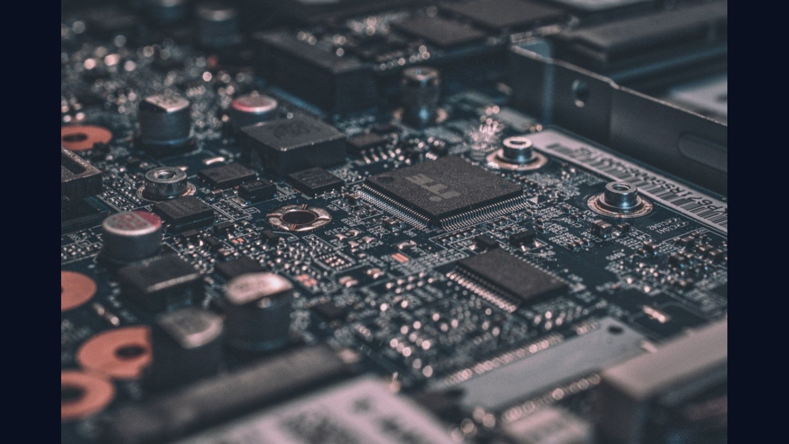 Guia de Placas-Mu00e3e em 2026: Chipsets AMD B850/X870 vs Intel Z890 u2014 o que realmente importa em VRM, PCIe 5.0 e Wi-Fi 7